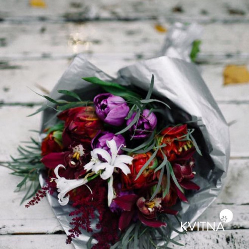 Autumn bouquet with cymbidiums