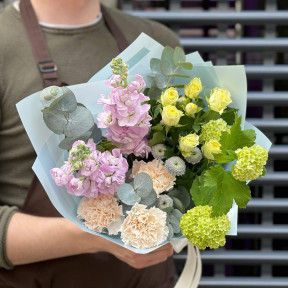 Букет «Квіткові думи»