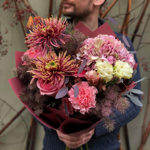 Пухнастий романтичний букет «Барокова розкіш»