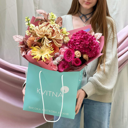 Букет «Вишня з кардамоном»