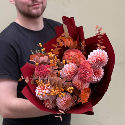 Букет «Рубиновое золото»