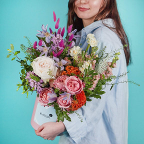 Коробка з квітами «Добрий ранок, кохана»