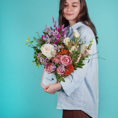 Коробка з квітами «Добрий ранок, кохана»