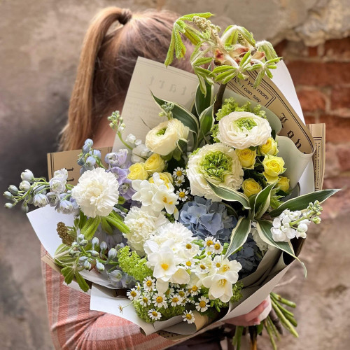 Букет «Небесні обійми»