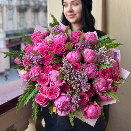 Exquisite bright bouquet with Dinner Plate peonies «Mavka in Love»