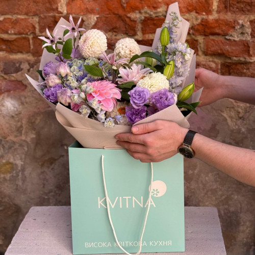 Ніжний букет з гортензією «Солоденька»