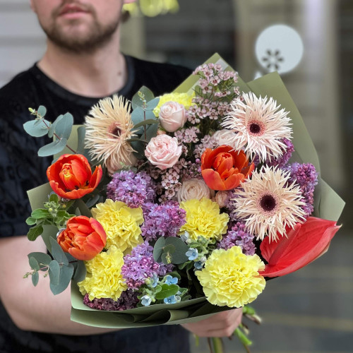 Яскравий кольоровий букет «Весняний вітраж»