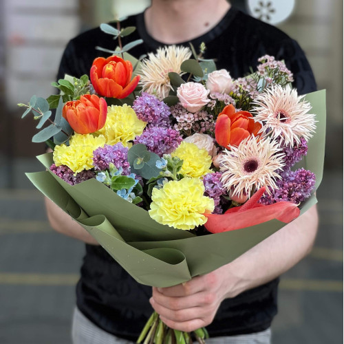 Яскравий кольоровий букет «Весняний вітраж»