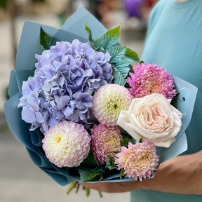 Ніжний акварельний букет «Вечірня пастель»