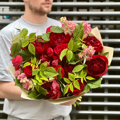 Букет «Вишневий джем»