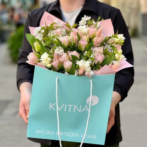 Зефирно-нежный весенний букет «Апрельский аромат»