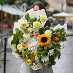 Букет «Сяюча Людмила»