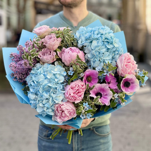 Luxurious bouquet with anemones and peonies «Turquoise Lake»