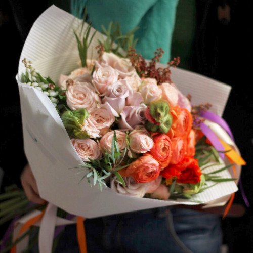 Ніжний букет з вогником