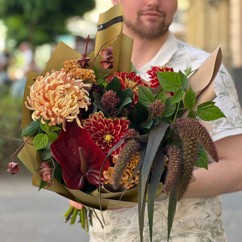Осінній букет у теплих відтінках «Думка золотого дракона»