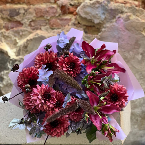 Розкішний оксамитовий букет «Королева ночі»