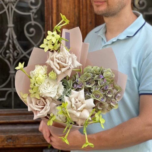 Pastel bouquet with interesting flowers «Foggy Morning»