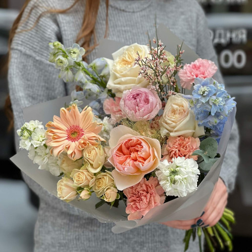 Delicate bouquet of fragrant flowers «Watercolors for Oksana»