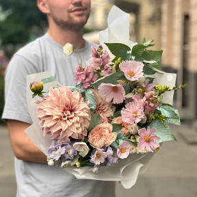 Букет «Ніжний космос»