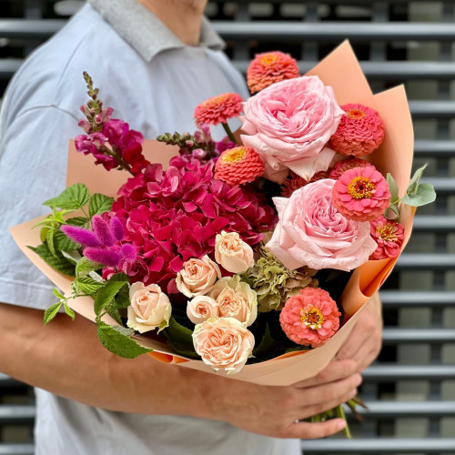 Букет «Незабутній карнавал»