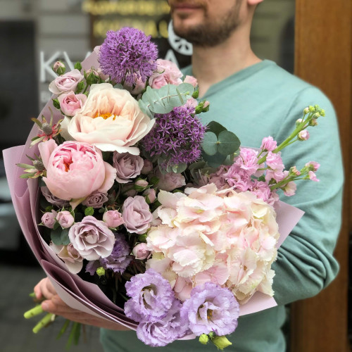 Пастельный романтический букет «Вечер в Провансе»