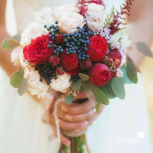 Весільний букет з серурією