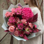 Яскравий рожевий букет «Полуничний щербет»