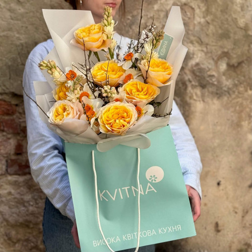 Яскравий теплий ароматний букет «Сонячна весна»