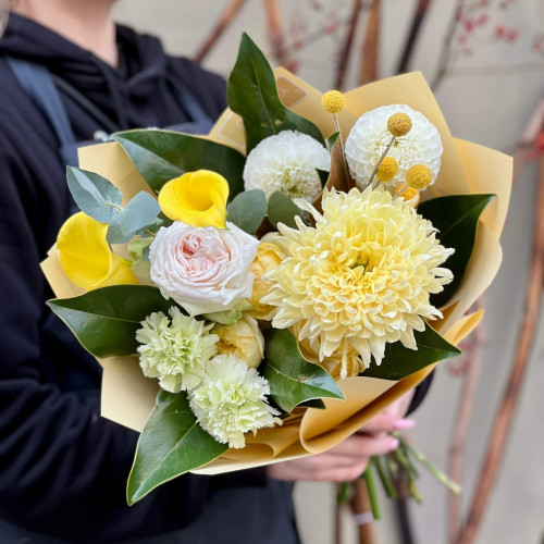 Милий букет з хризантемою «Осіннє сонечко»