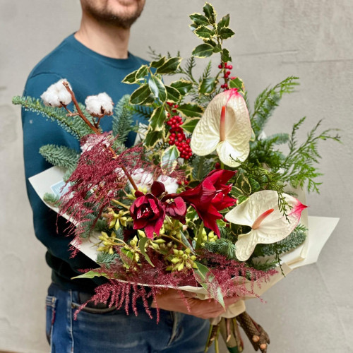 Winter bouquet with amaryllis and anthurium «Young Winter»