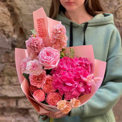 Букет «Рожевий кришталь»