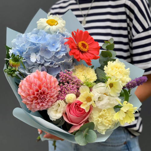 Букет «Квітковий комплімент»