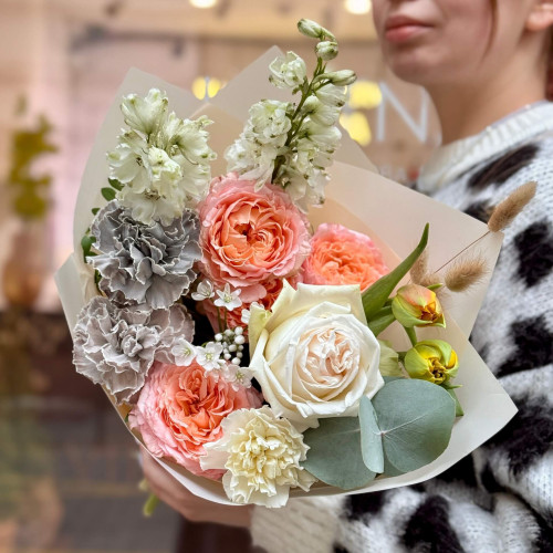Romantic compliment bouquet «Gentle Greeting»