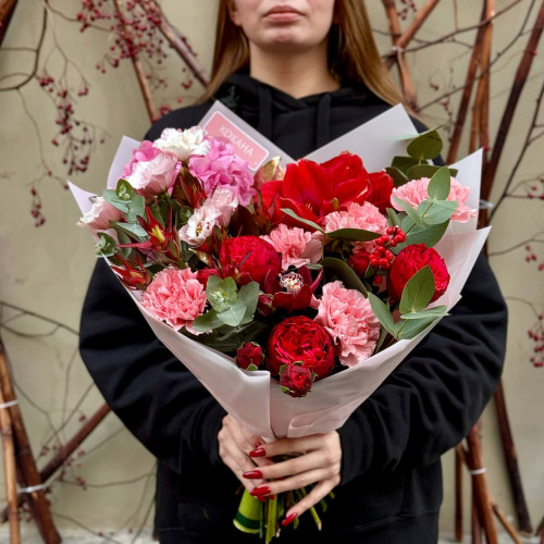 Букет з амарилісом «Чудовий подарунок!»