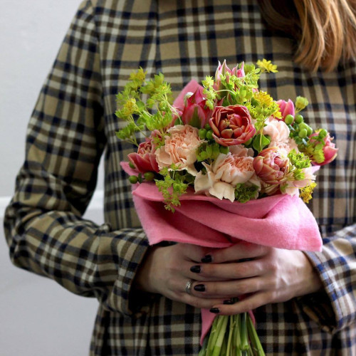 Букет для привітання подруги