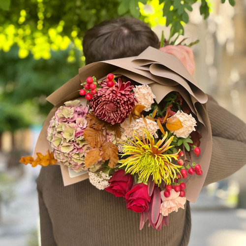 Осенний букет с хризантемой «Тёплый октябрь»