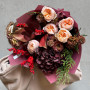 Interesting contrasting bouquet with Juliet peony roses «Extravagant Harmony»
