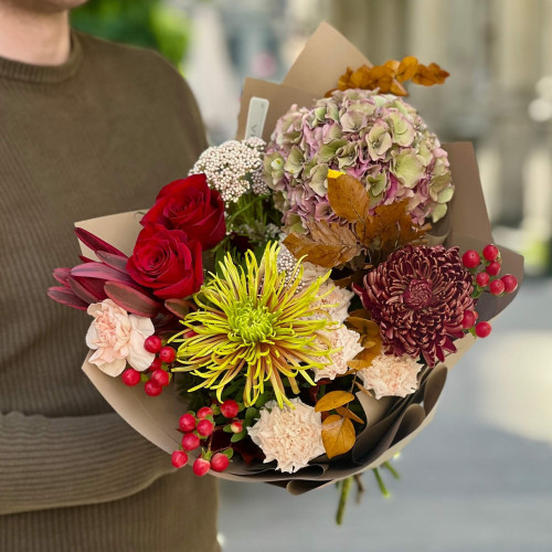 Осенний букет с хризантемой «Тёплый октябрь»