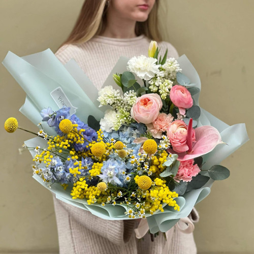 Букет «Поцелуй весны»