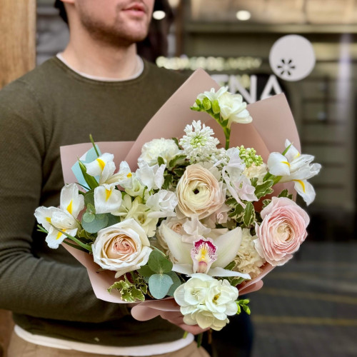 Світлий мереживний букет «Весняна свіжість»