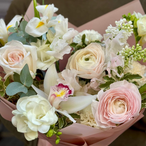 Світлий мереживний букет «Весняна свіжість»