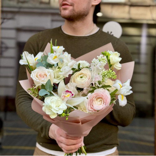 Світлий мереживний букет «Весняна свіжість»