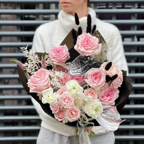 Bouquet «Ruddy moon»