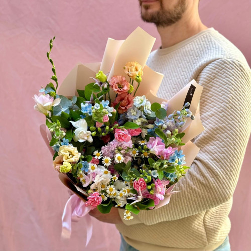 Тендітний букет «Мерехтлива галявинка»