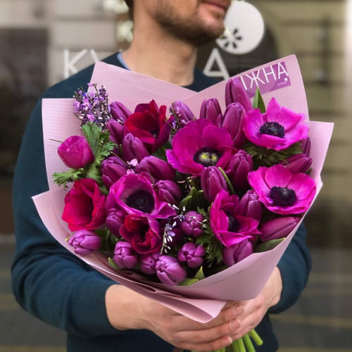 Bouquet in rich shades with tulips and anemones «Spring Night»