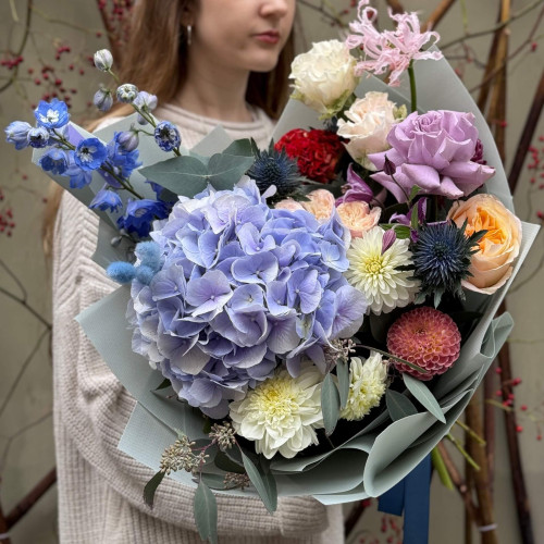 Мальовничий букет у пастельних відтінках «Палітра художника»