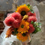 Яскравий літній букет із соняшників і жоржин «Медові ведмедики»