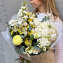 Світлий весняний букет «Вершково-лимонний»
