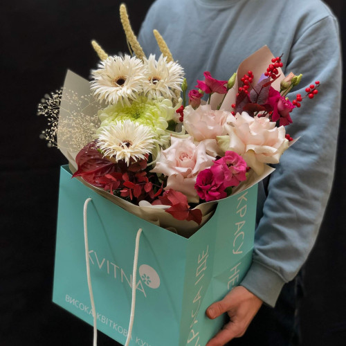 Букет «Шоколад з журавлиною»