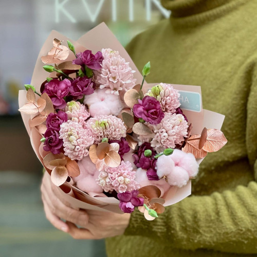 Ароматный букет с гиацинтами и хлопком «Душистое облачко»